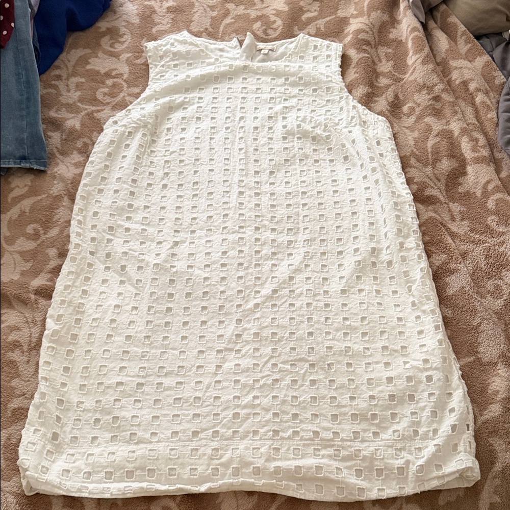 GAP White Cotton Top with Red Trim Label